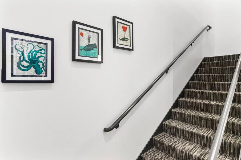 Airy And Open Corner Loft - 92 Walkscore Redmond Kültér fotó