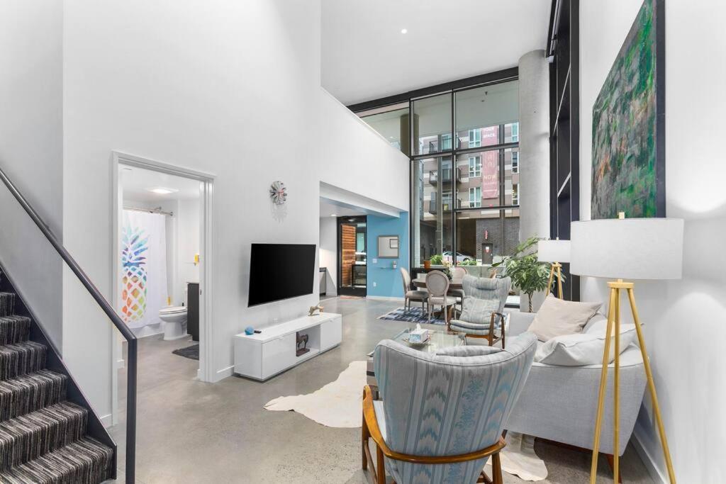 Airy And Open Corner Loft - 92 Walkscore Redmond Kültér fotó
