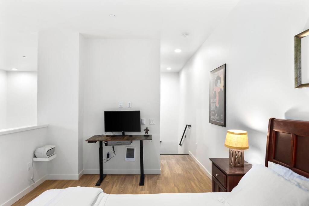 Airy And Open Corner Loft - 92 Walkscore Redmond Kültér fotó